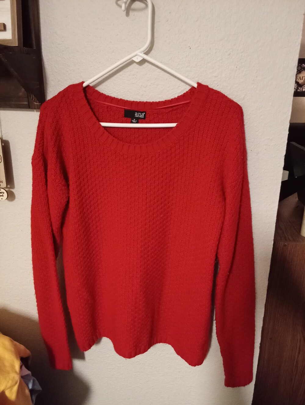 A.N.A Sweater Size Medium